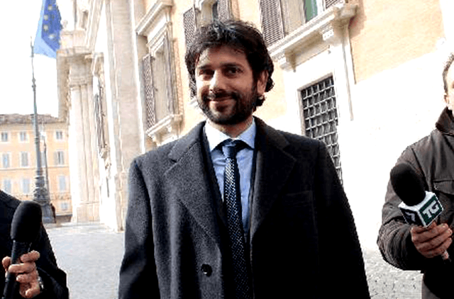 angelo-tofalo-commissione-difesa-ministero-difesa-movimento-5-stelle