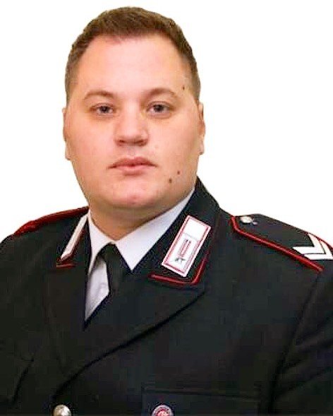 carabiniere caserta treno