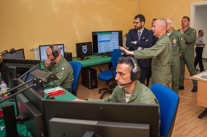 angelo tofalo visita la sede del 60° Stormo aeroporto militare alfredo barbieri Alberto Rosso Riccardo rinaldi