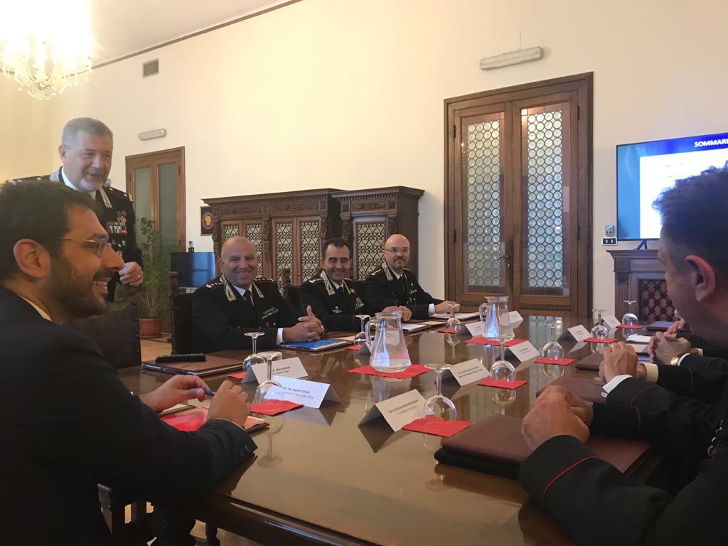 Il Sottosegretario di Stato alla Difesa Angelo Tofalo visita la Legione Carabinieri “Puglia”