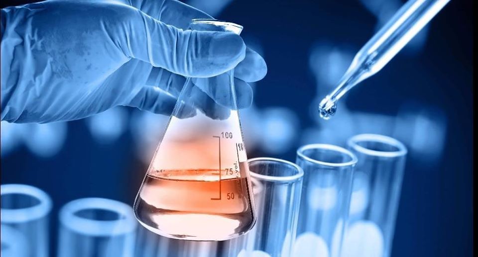 Cura Italia potenziamento servizi sanitari Forze armate e assunzione tecnici di biologia, chimica e fisica