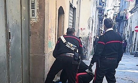Carabinieri salvano anziano da un infarto a Torre Annunziata