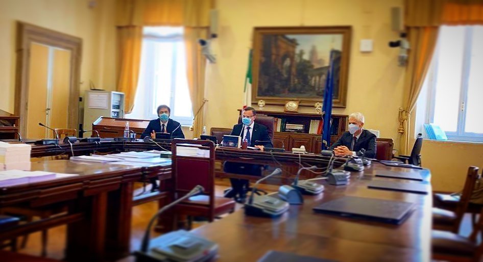 Iscrizione agli albi professionali per i militari Oneri e rimborsi