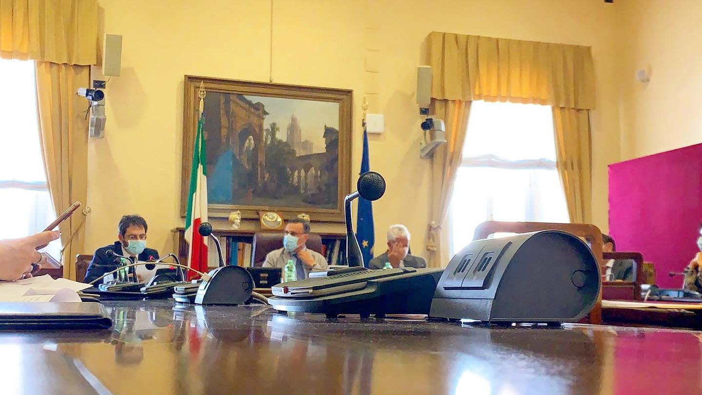 Angelo tofalo e Gianluca Rizzo in Commissione Difesa