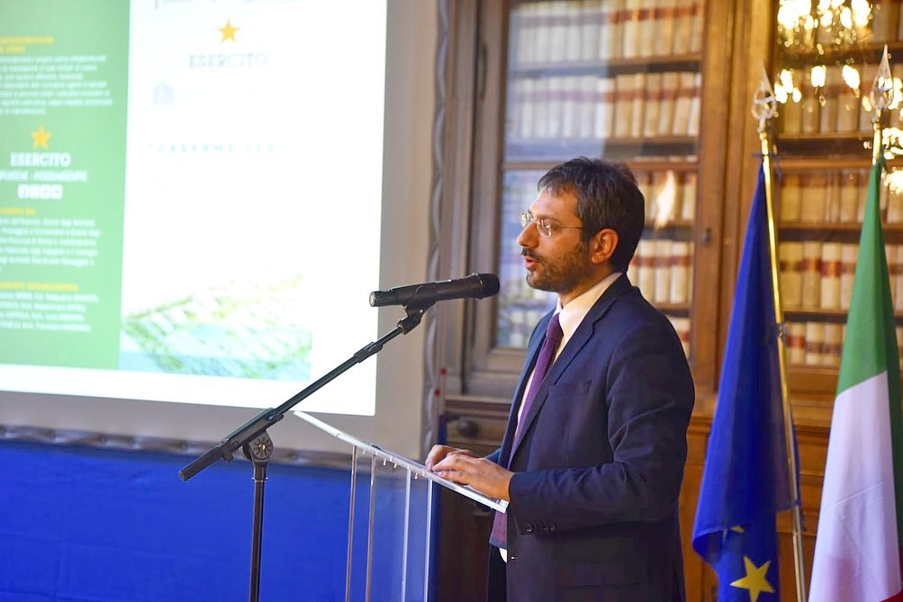 Il Sottosegretario di Stato alla Difesa Angelo Tofalo alla conferenza Caserme Verdi – Strategie innovative tra ingegneria e architettura un’opportunità per il Paese