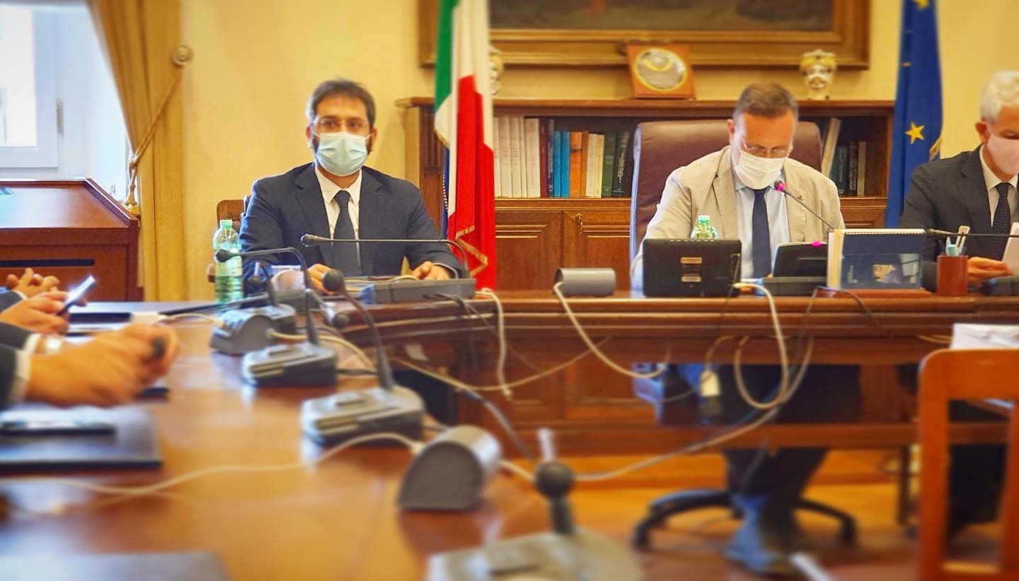 Angelo Tofalo e Gianluca Rizzo in Commissione Difesa alla Camera dei Deputati discutono del recovery fund