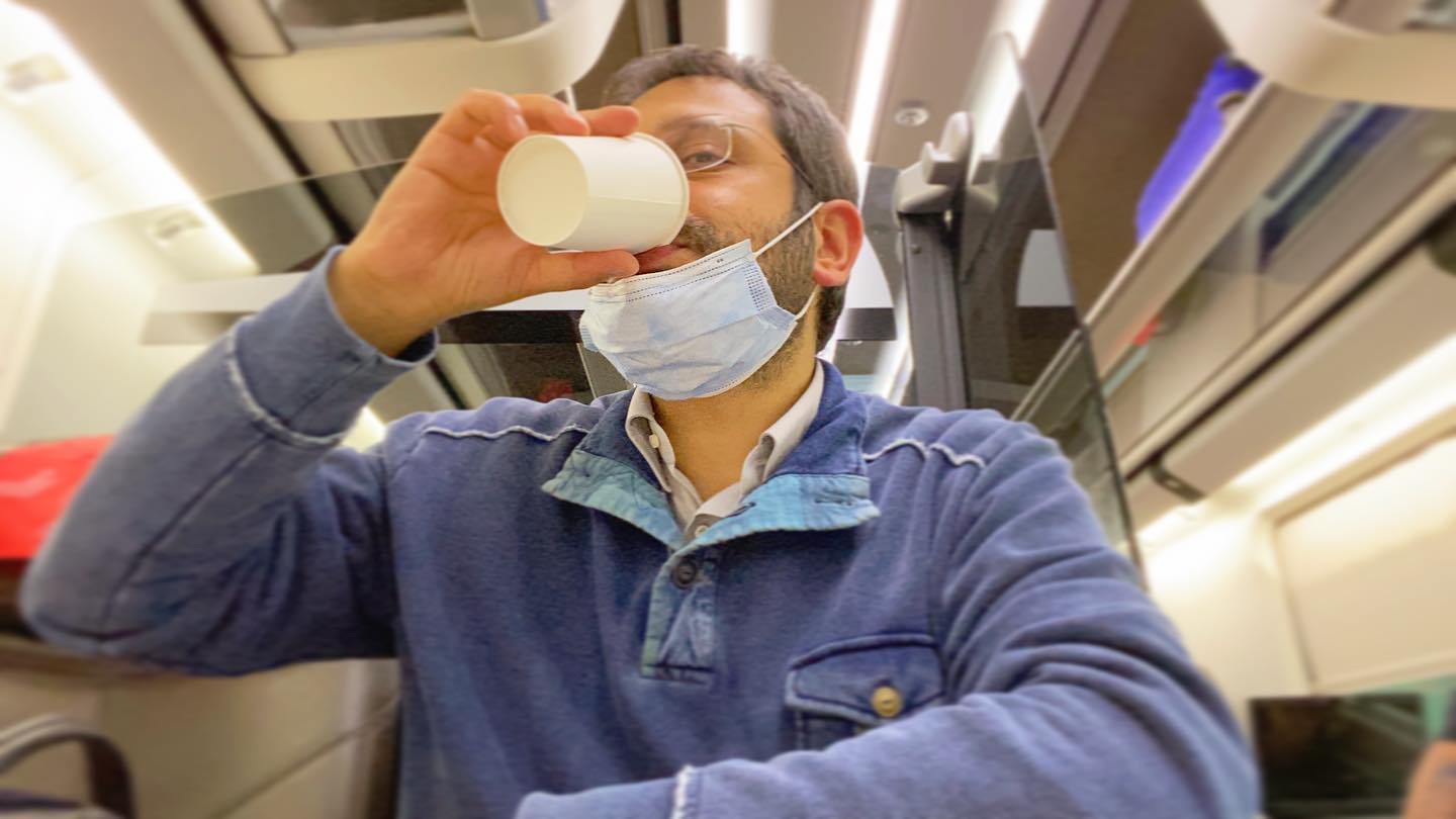 angelo tofalo in treno salerno roma