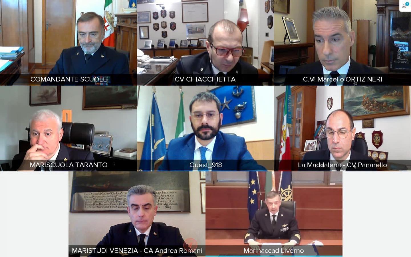 Formazione Marina Militare briefing con ammiraglio di squadra Enrico Credendino