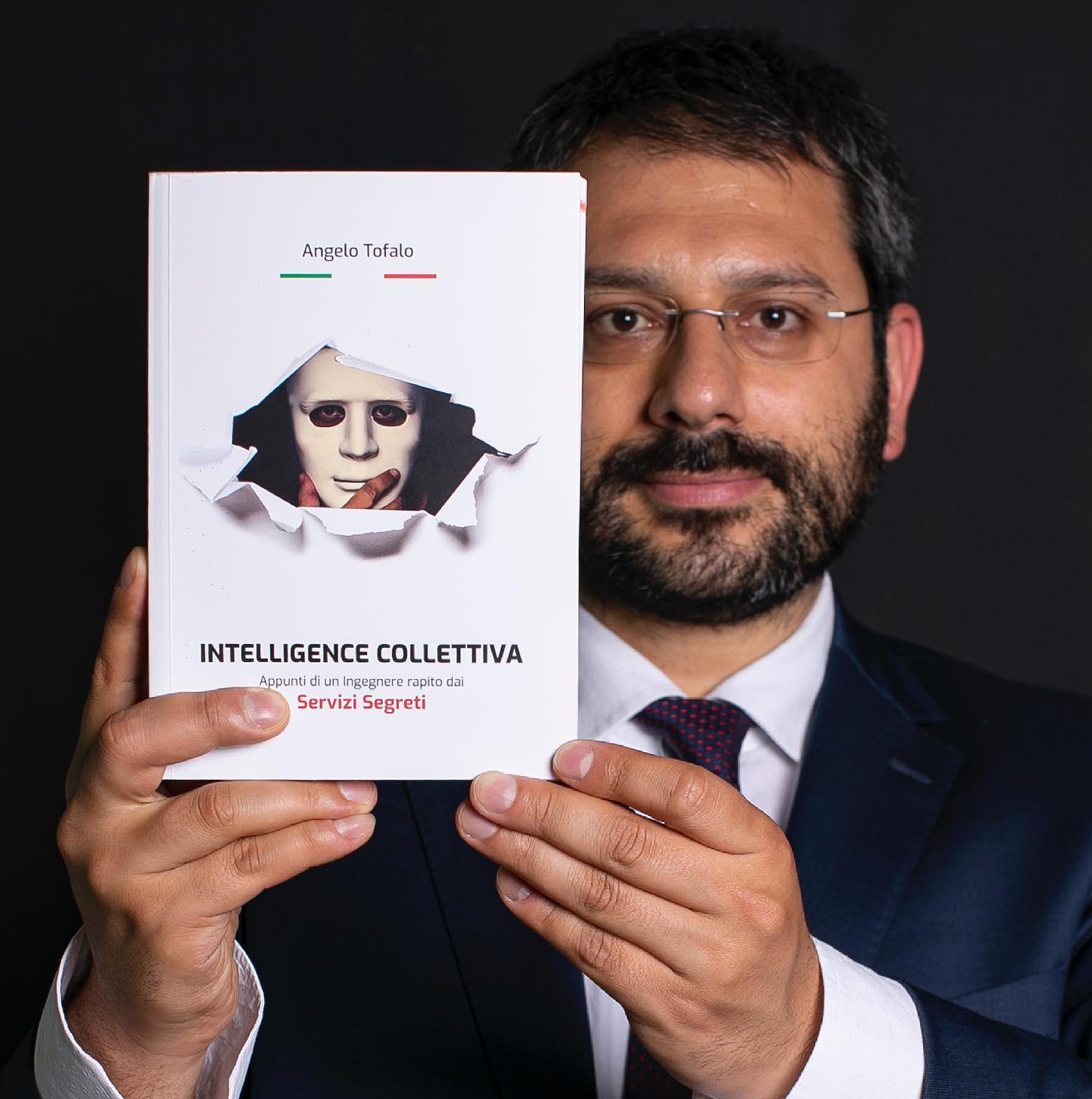 Intelligence Collettiva Ruoli, organizzazione, storia e responsabilità dei Servizi Segreti italiani - Angelo Tofalo